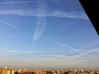 SCIE, STAMATTINA, NEL CIELO SOPRA MILANO