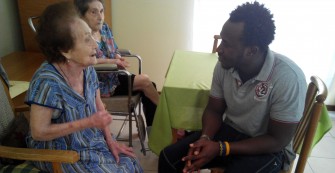 CITTÀ D’ANZIANI E IMMIGRATI: SONO IL 44%. E SENZA GIOVANI