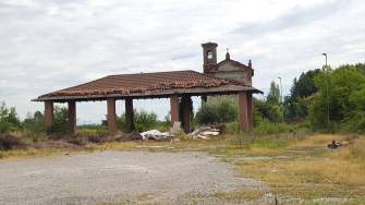 Macconago, lo spazio dello IEO usato come discarica