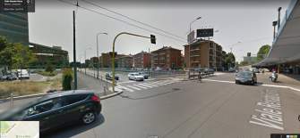 Milano con troppo pochi alberi, anche per questo crepa di caldo