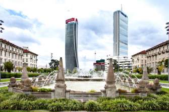 E diciamolo: la “Generali Tower”… è “ardita” ma fa un po’ schifo