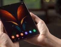 SMARTPHONE EVOLUTION: DOMINARE COL CELLULARE